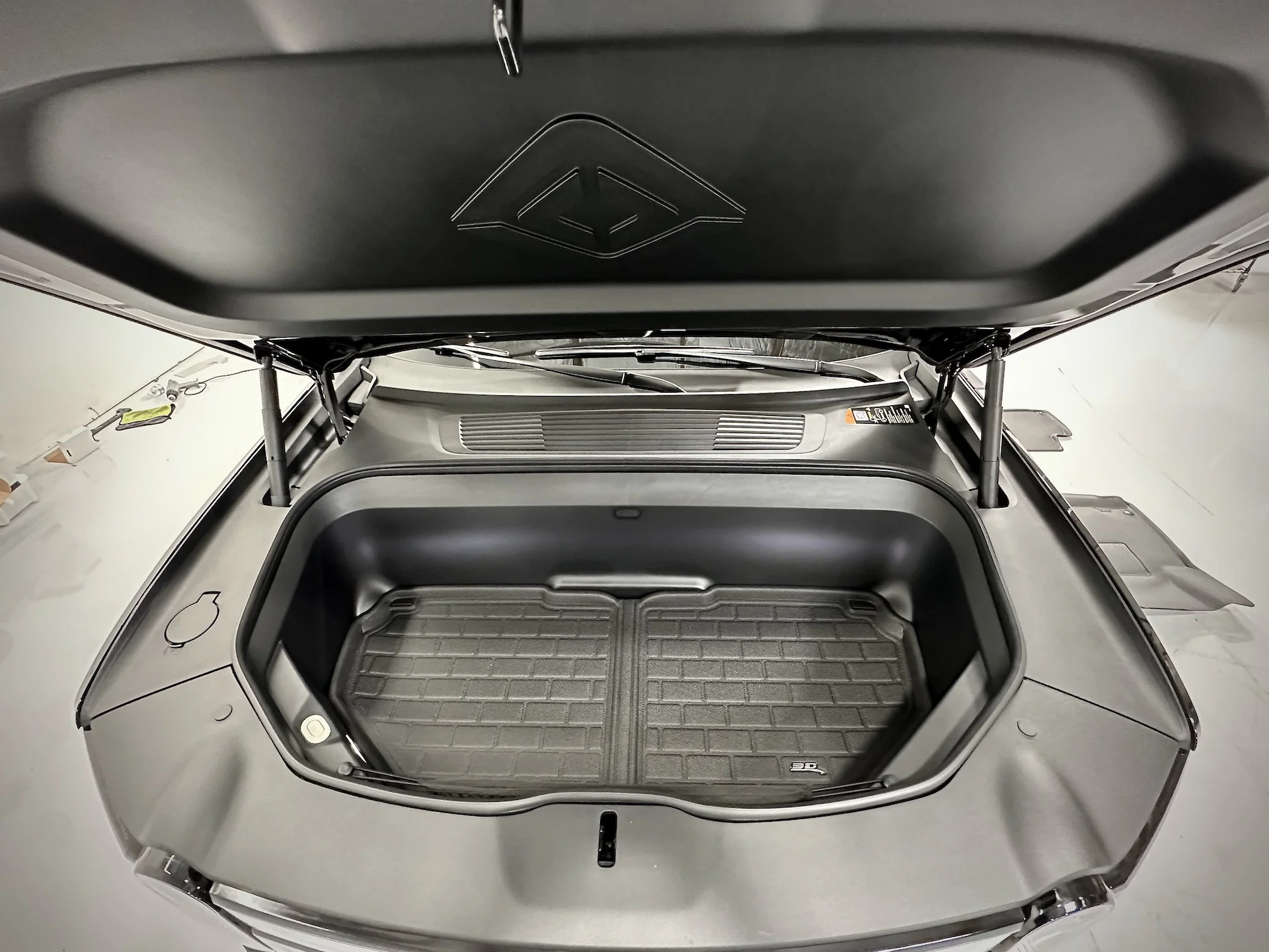 Rivian R1S All-Weather Floor Mats by 3D MAXpider - Image 3