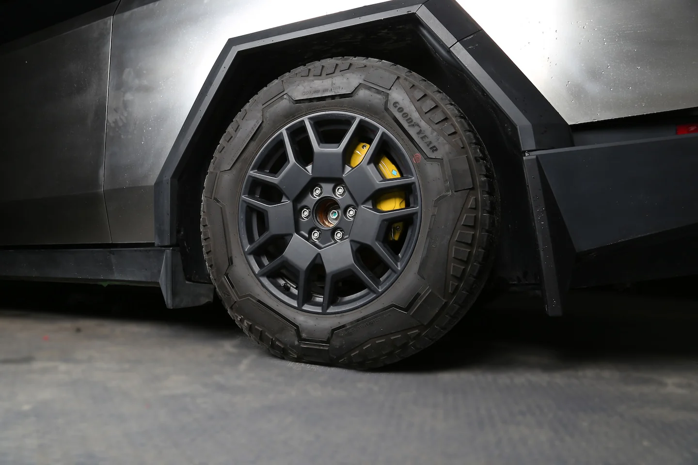 Tesla Cybertruck "Big Brake" Performance Caliper Covers (Red, Yellow) - Image 2