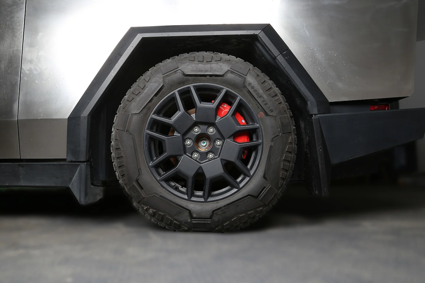 Tesla Cybertruck "Big Brake" Performance Caliper Covers (Red, Yellow) - Image 3