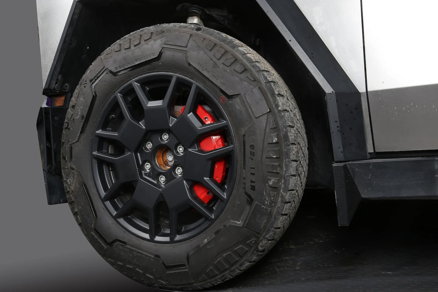 Tesla Cybertruck "Big Brake" Performance Caliper Covers (Red, Yellow) - Image 4