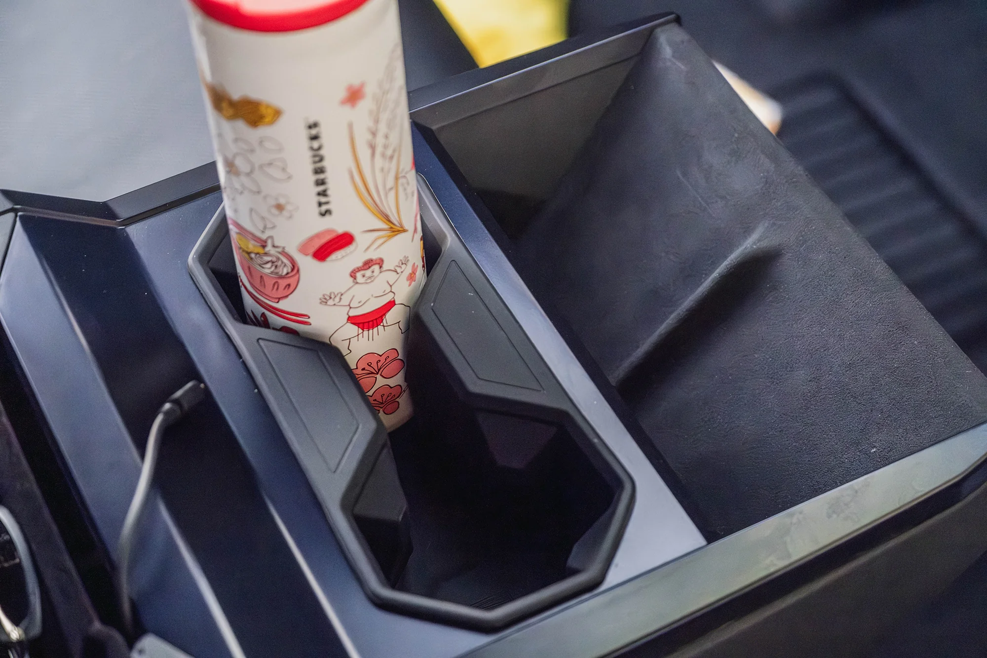 Tesla Cybertruck Cup Holder Insert - Image 6