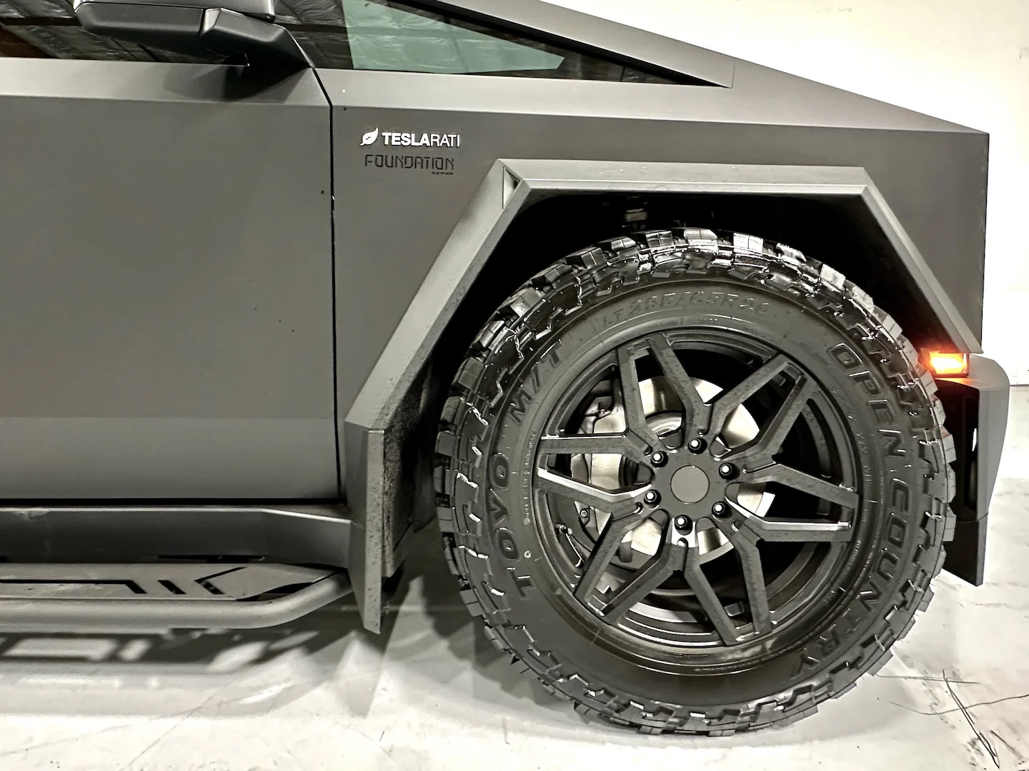 Wrap My Tesla Cybertruck - Image 6