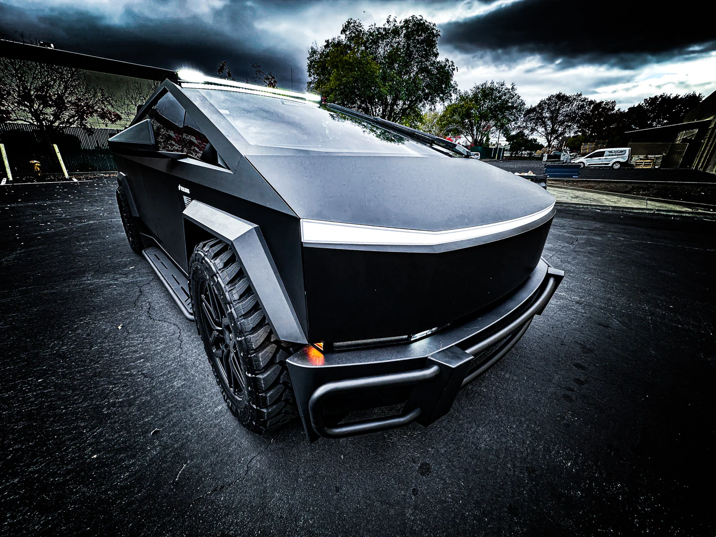 Tesla Cybertruck Front Bumper Guard – Bull Bar / Pull Bar (Q235 Steel) - Image 2
