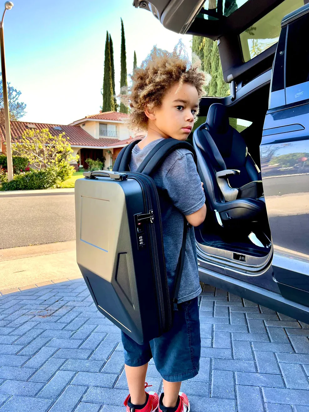Cyberpack Anti-theft Laptop Backpack (Tesla Cybertruck Inspired) - Image 15