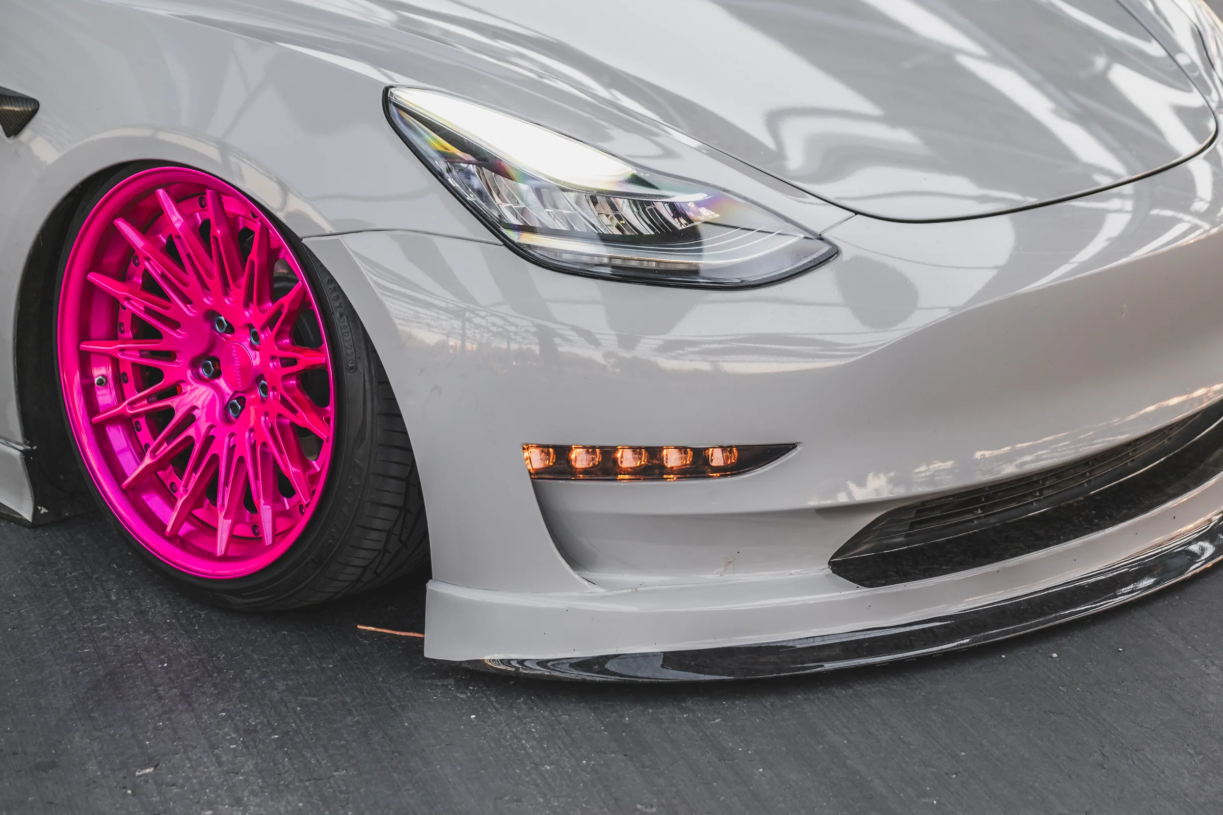 Tesla Model 3 & Y LED Sequential Turn Signal (Fog Lights) - Image 4
