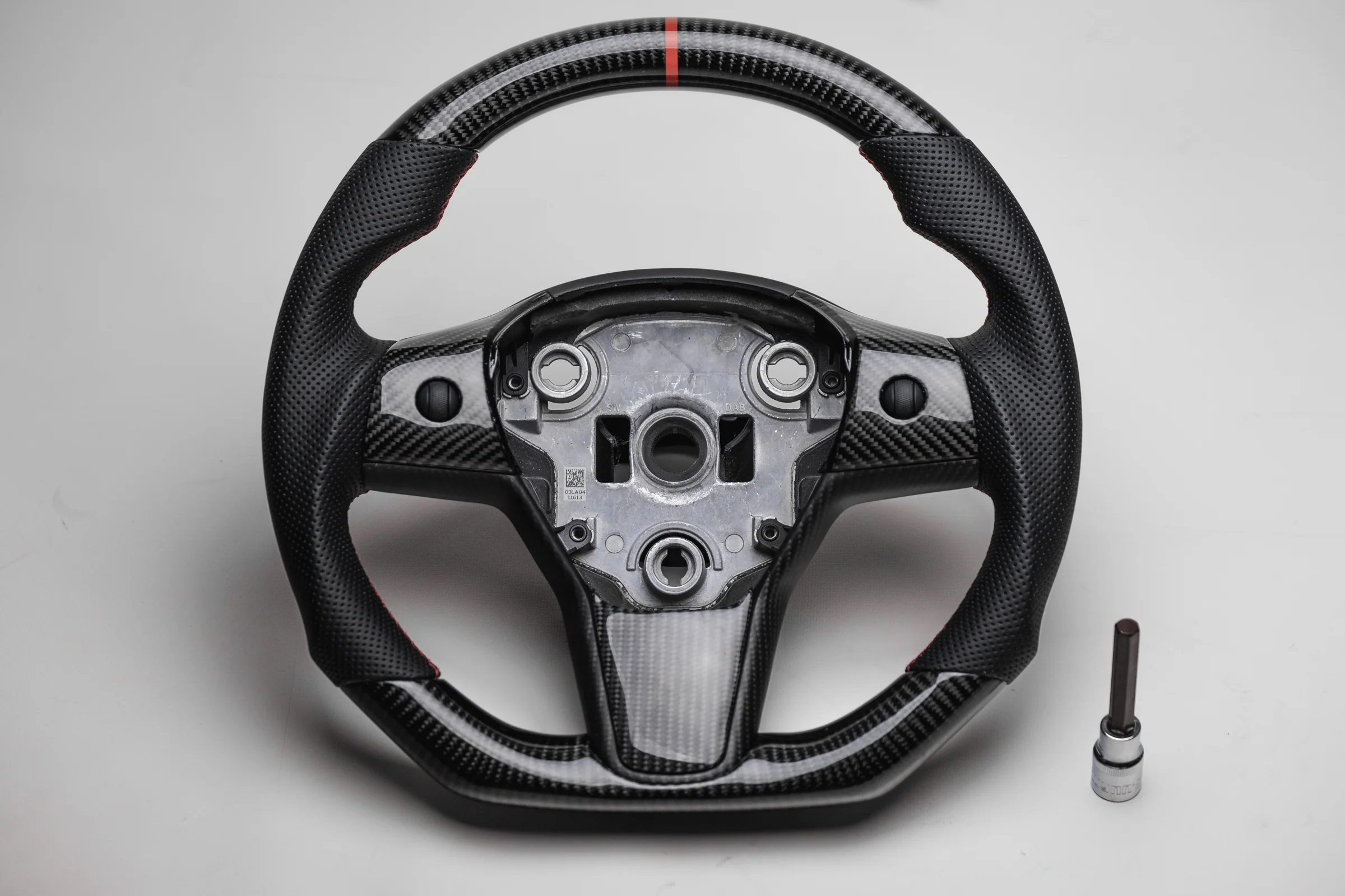Tesla Model 3 & Y Genuine Carbon Fiber Steering Wheel - Image 3
