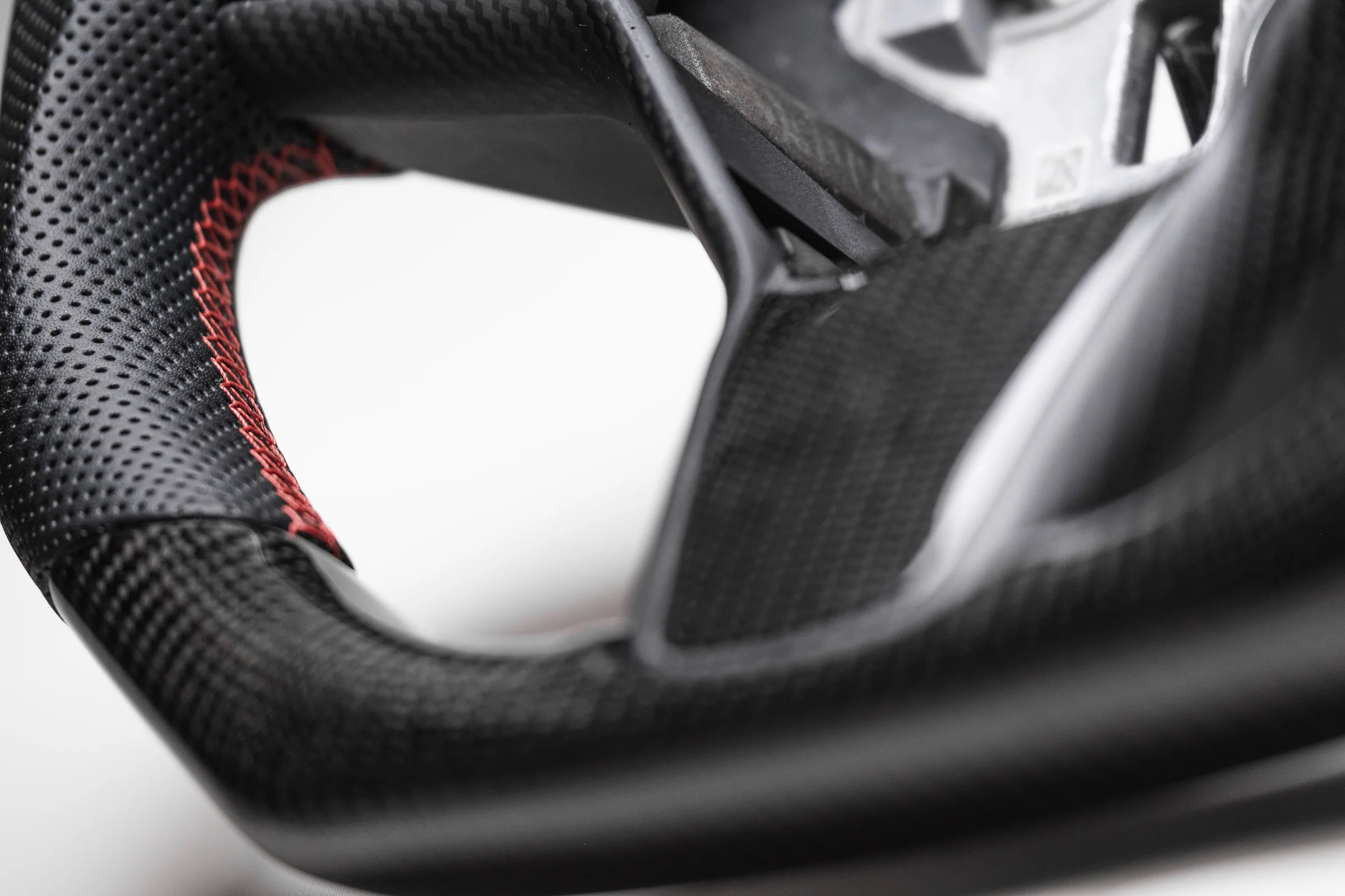 Tesla Model 3 & Y Genuine Carbon Fiber Steering Wheel - Image 5