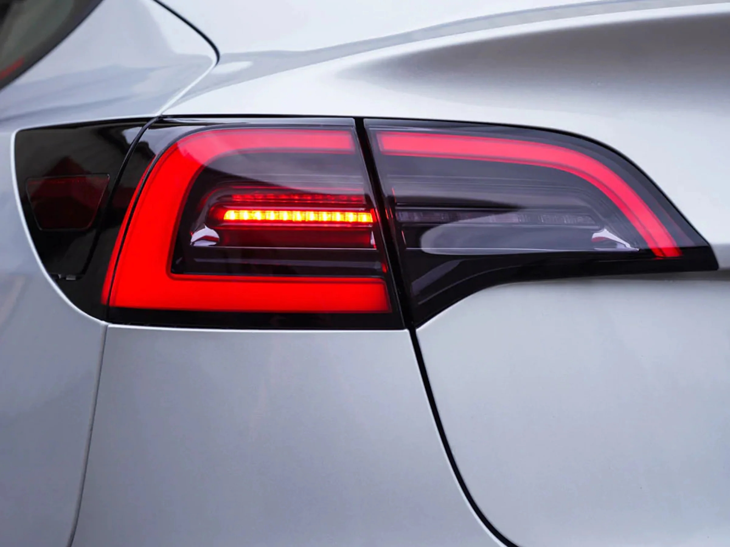 Tesla Model Y PPF Tinted Taillight Protection - Image 4