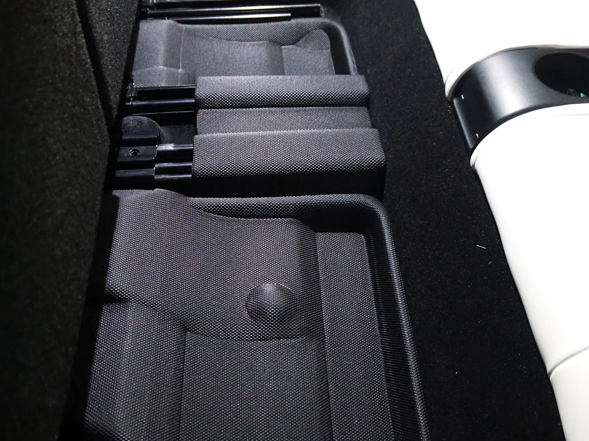 Tesla Model Y Third Row (7 Seater) All-Weather 3D MAXpider Floor Mats