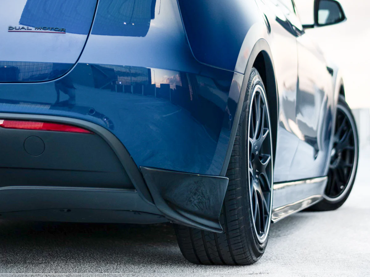 Tesla Model Y Carbon Fiber Side Skirt Extension - Image 12