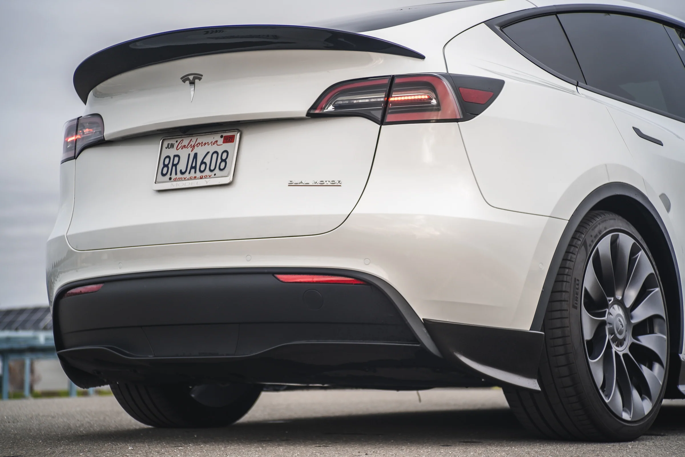 Tesla Model Y Carbon Fiber Side Skirt Extension - Image 5