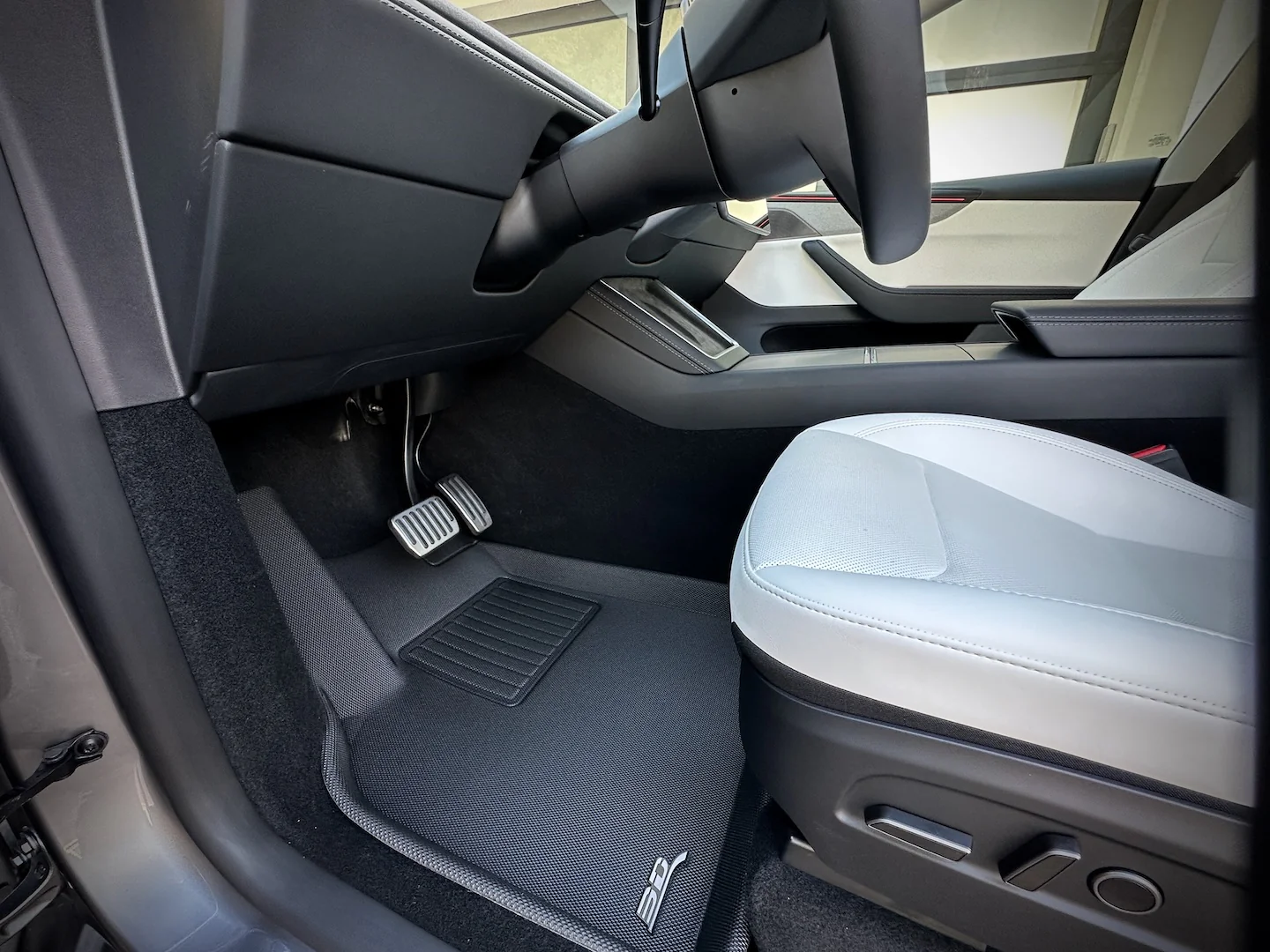 Tesla Model Y Daily Driver Protection & Organization Bundle - Image 2