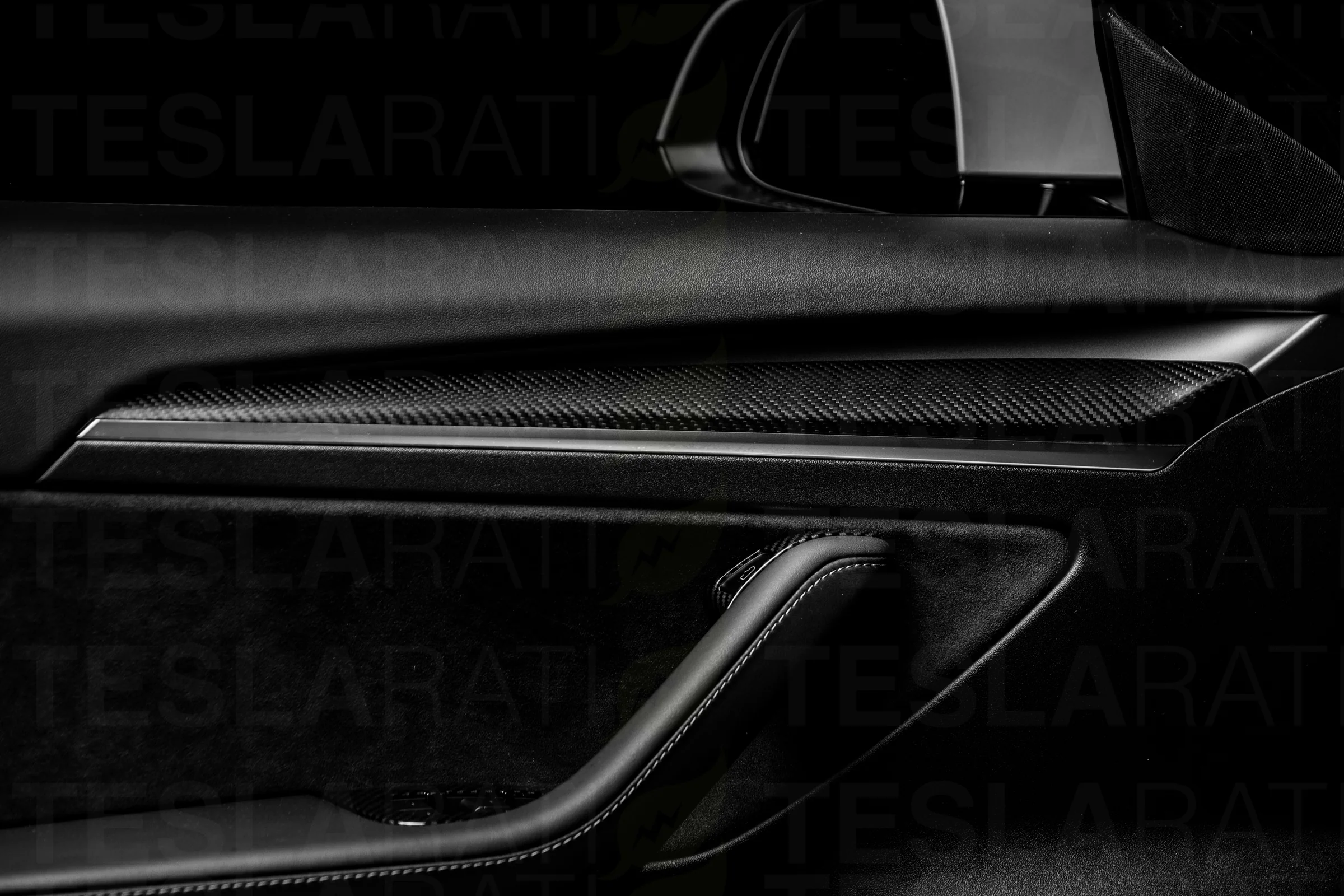 Tesla Model 3 Genuine Carbon Fiber Door Panel Trim - Image 3