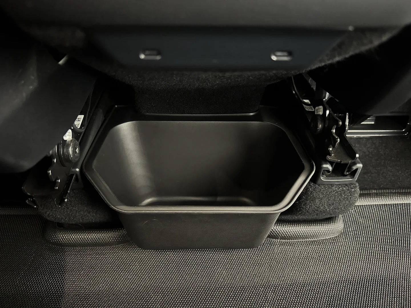 Tesla Model Y Rear Seat Storage Organizer with Removable Trash Bin - Image 3
